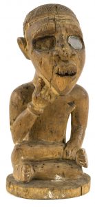 Statuetta congolese in legno (Ph. Marco Di Nardo – MAET)